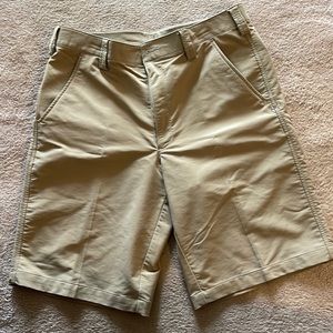 Under Armour golf shorts